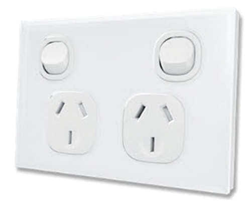 Fusion Double Horizontal 15Amp Socket - White